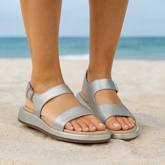 Vionic SZ 9 Madera Women's Slingback Comfort Sandal In Silver Leather - Picture 1 of 9